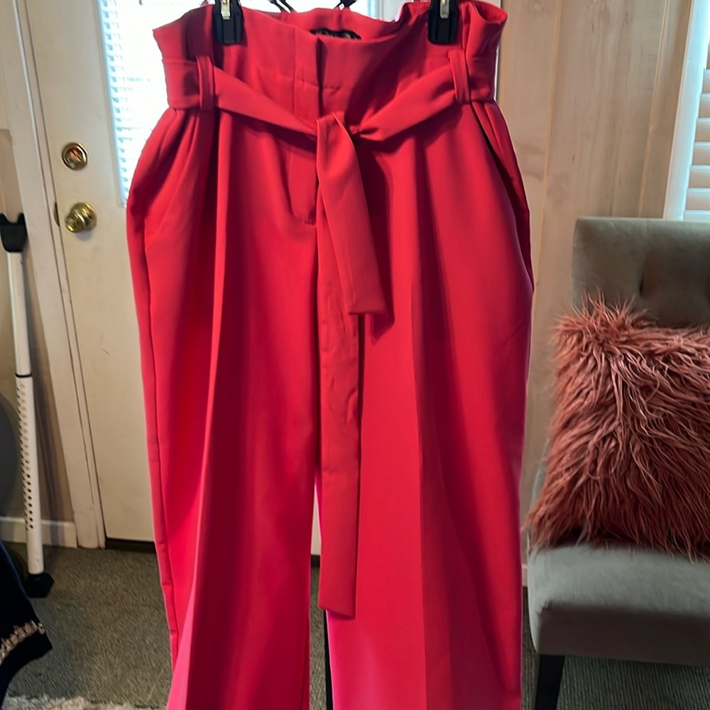 Pink New York and company crop wide legs